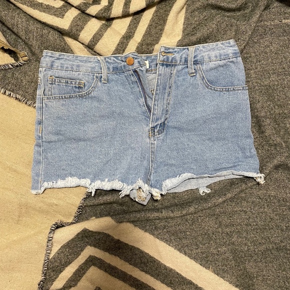 Forever 21 Jean shorts - Picture 1 of 2